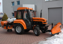 Traktory z napędem 4WD Pronar 320AMK