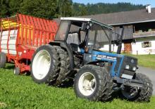 Traktory z napędem 4WD Ford-NH 3435 AK