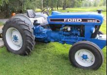 Traktory z napędem 4WD Ford-NH 3930 A