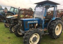 Traktory z napędem 4WD Ford-NH 4135 AK