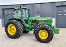 Traktory z napędem 4WD John Deere 4755