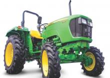 Traktory z napędem 4WD John Deere 5105