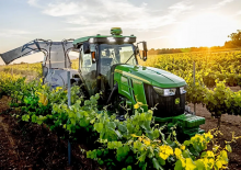 Traktory z napędem 4WD John Deere 5105EN