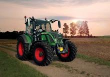 Traktory z napędem 4WD Fendt 512 Vario Power