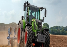 Traktory z napędem 4WD Fendt 512 Vario Profi+