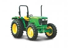 Traktory z napędem 4WD John Deere 5210