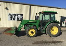Traktory z napędem 4WD John Deere 5325
