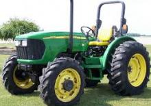 Traktory z napędem 4WD John Deere 5425HC