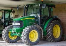 Traktory z napędem 4WD John Deere 5720