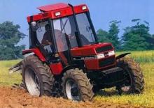 Traktory z napędem 4WD Case IH 595 XL