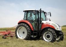 Traktory z napędem 4WD Steyr 6115 Profi Basis