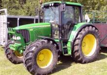 Traktory z napędem 4WD John Deere 6120 Premium