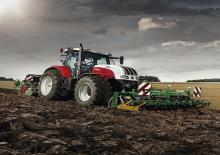 Traktory z napędem 4WD Steyr 6200 CVT Profi