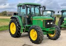 Traktory z napędem 4WD John Deere 6200 Premium