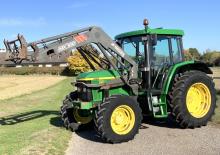 Traktory z napędem 4WD John Deere 6210 R Premium