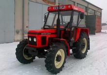 Traktory z napędem 4WD Zetor 6245