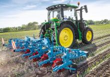 Traktory z napędem 4WD John Deere 6R 110