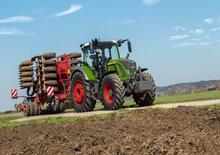 Traktory z napędem 4WD Fendt 714 Vario Power 