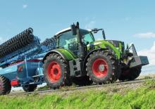 Traktory z napędem 4WD Fendt 718 Vario Profi