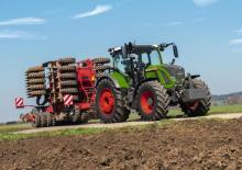Traktory z napędem 4WD Fendt 724 Vario Profi 