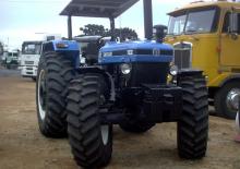 Traktory z napędem 4WD New Holland 7630