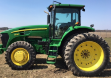 Traktory z napędem 4WD John Deere 7930
