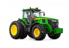 Traktory z napędem 4WD John Deere 7M 215