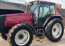 Traktory z napędem 4WD Valtra 8150 HI