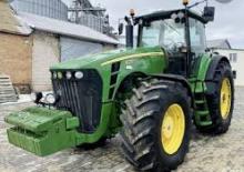 Traktory z napędem 4WD John Deere 8230