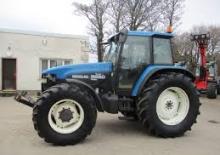 Traktory z napędem 4WD Ford-NH 8260 A Range