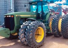 Traktory z napędem 4WD John Deere 8400