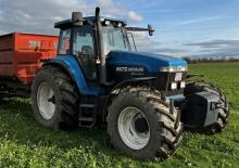 Traktory z napędem 4WD New Holland 8670 (300)