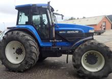 Traktory z napędem 4WD New Holland 8870 (350)