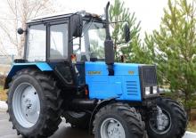 Traktory z napędem 4WD Belarus 892 DT