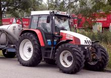 Traktory z napędem 4WD Steyr 9078 A Vega
