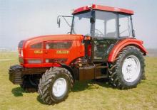 Traktory z napędem 4WD Belarus 921.3