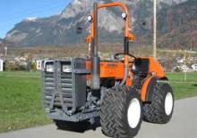 Traktory z napędem 4WD Holder A 440