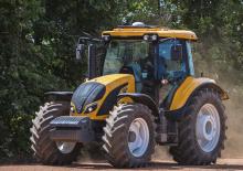 Traktory z napędem 4WD Valtra A144 HiTech