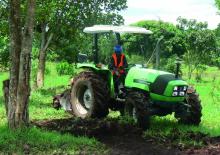 Traktory z napędem 4WD DEUTZ-FAHR Agrolux 70