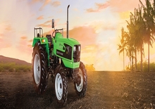 Traktory z napędem 4WD DEUTZ-FAHR Agromaxx 4045 E