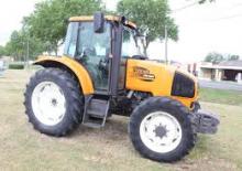 Traktory z napędem 4WD Renault Ares 546 RX