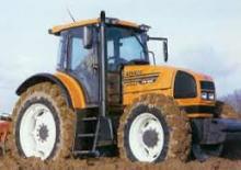Traktory z napędem 4WD Renault Ares 825 RZ IC