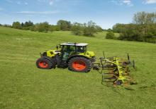 Traktory z napędem 4WD Claas Arion 440