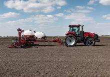 Traktory z napędem 4WD Case IH ASF Connect Magnum 200