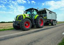 Traktory z napędem 4WD Claas Axion 830