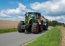 Traktory z napędem 4WD Claas Axion 950