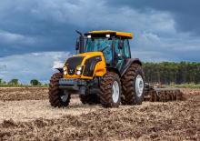 Traktory z napędem 4WD Valtra BM125i