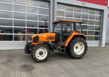 Traktory z napędem 4WD Renault Ceres 325