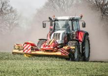 Traktory z napędem 4WD Steyr CVT 6135 Komfort
