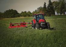 Traktory z napędem 4WD Case IH Farmall 120U
